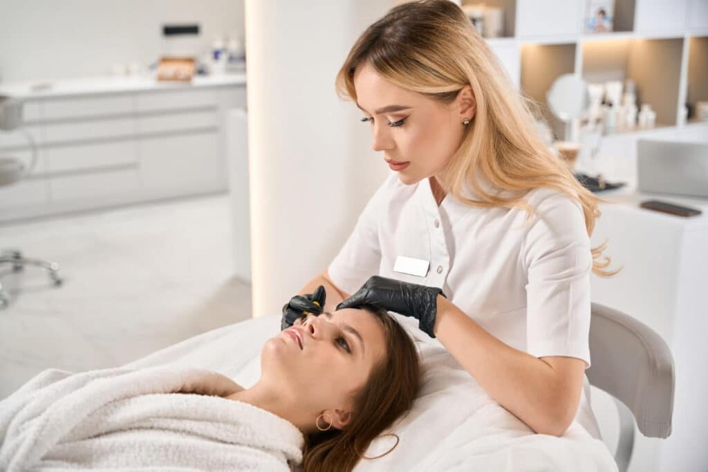 beautician and client saypha session